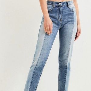 PacSun Koharu Vintage Icon Mom Jeans Two Toned Denim